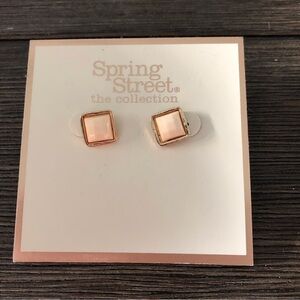 Spring Street peach and gold square stud earrings.